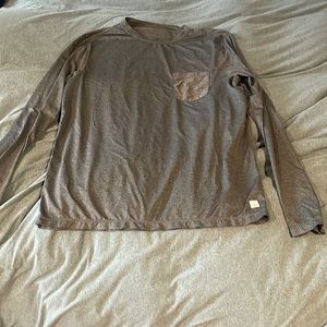 Vuori Mens Long Sleeve Rose Tee